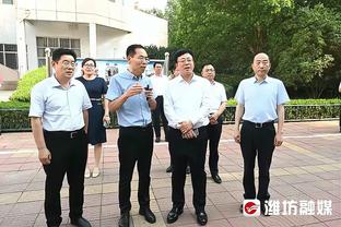 曼城官方社媒晒照：哈兰德&多库回归训练